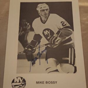 NY Islanders Mike Bossy Signed Photo